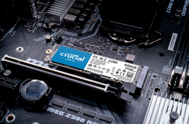 Crucial P2 M.2 2280 NVMe 1TB PCIe Internal SSD 2400MB/s CT1000P2SSD8